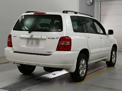 TOYOTA KLUGER
