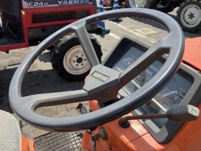 KUBOTA KUBOTA