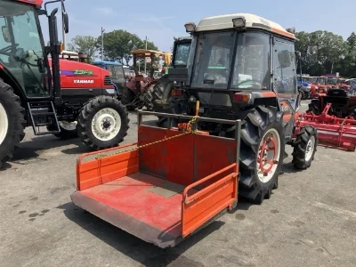 KUBOTA KUBOTA
