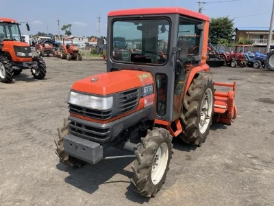 KUBOTA KUBOTA