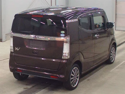 HONDA N-BOX SLASH