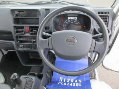 NISSAN NT100 CLIPPER