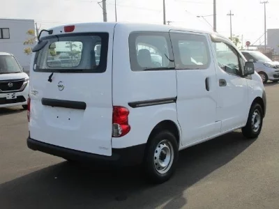 NISSAN NV200 VANETTE VAN