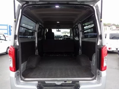 NISSAN CARAVAN