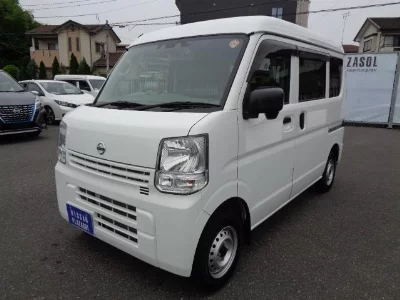 NISSAN CLIPPER VAN