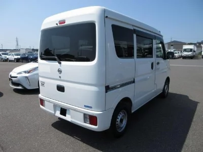 NISSAN CLIPPER VAN