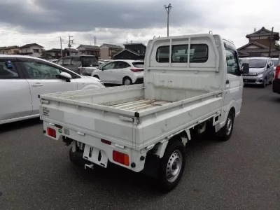 NISSAN CLIPPER TRUCK