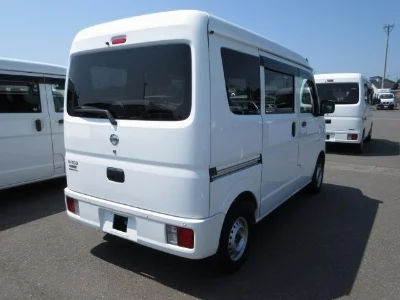 NISSAN CLIPPER VAN