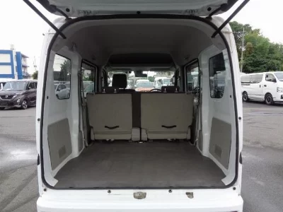 NISSAN CLIPPER VAN