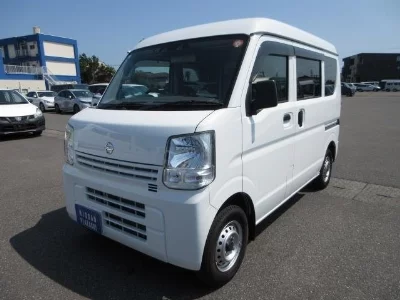 NISSAN CLIPPER VAN