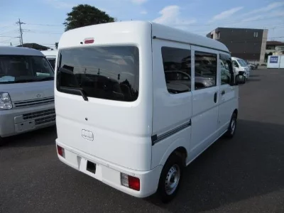 NISSAN CLIPPER VAN