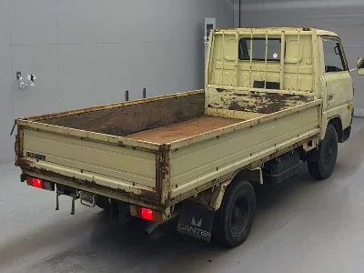 MITSUBISHI CANTER