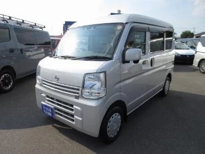 NISSAN CLIPPER VAN