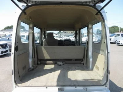 NISSAN CLIPPER VAN
