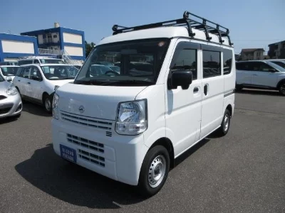 NISSAN CLIPPER VAN