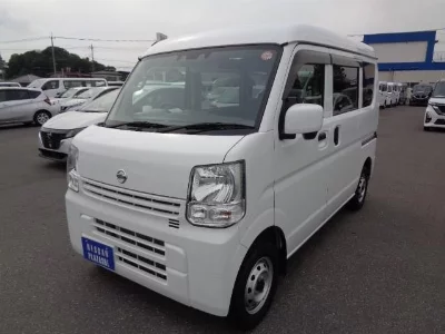 NISSAN CLIPPER VAN