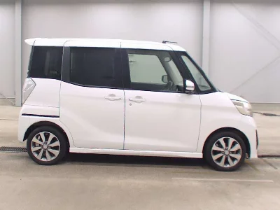 MITSUBISHI EK SPACE CUSTOM