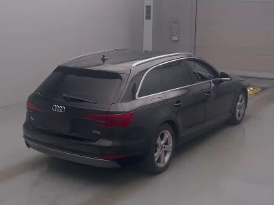 AUDI A4 AVANTE
