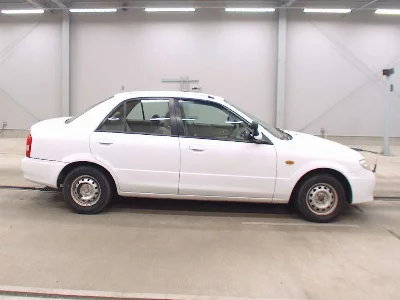 MAZDA FAMILIA