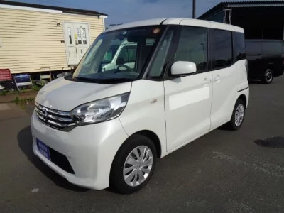 NISSAN DAYZ ROOX