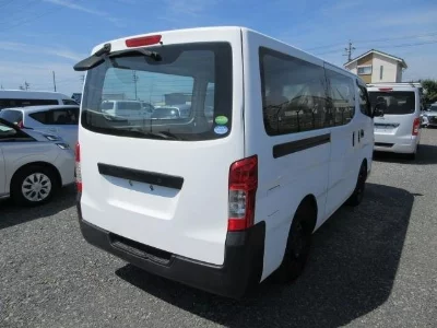 NISSAN NV350 CARAVAN