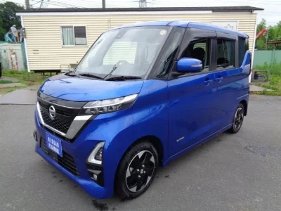 NISSAN ROOX