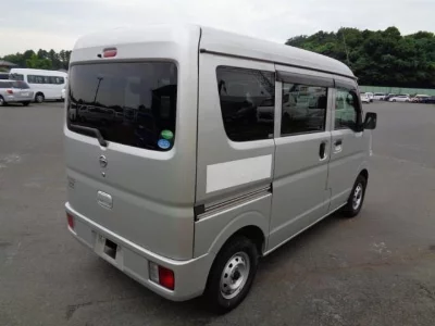 NISSAN NV100 CLIPPER