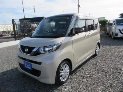 NISSAN ROOX