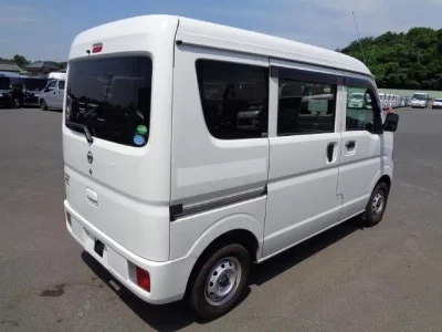 NISSAN NV100 CLIPPER