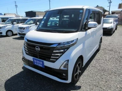 NISSAN ROOX