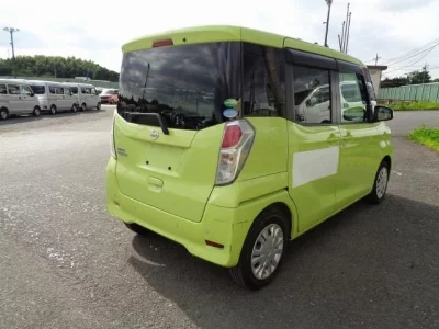 NISSAN DAYZ ROOX