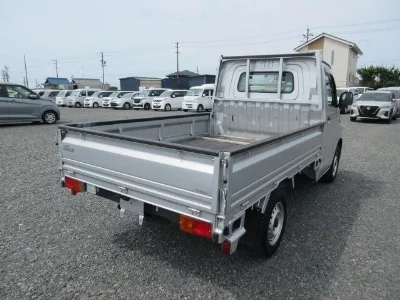 MAZDA BONGO TRUCK