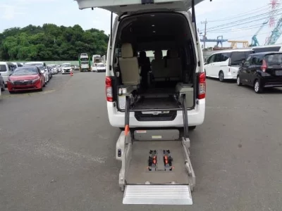 NISSAN NV350 CARAVAN