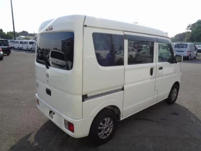 NISSAN NV100 CLIPPER