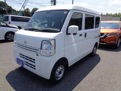 NISSAN NV100 CLIPPER