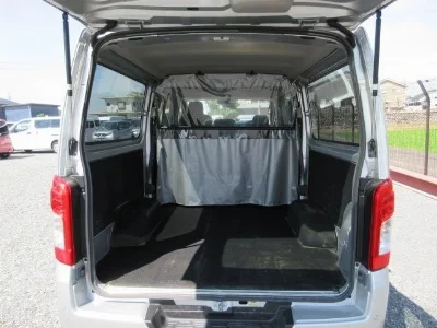 NISSAN CARAVAN