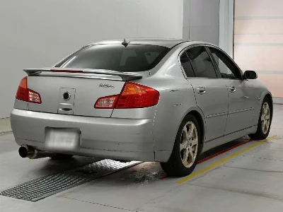 NISSAN SKYLINE