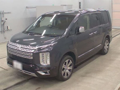 Mitsubishi DELICA D5