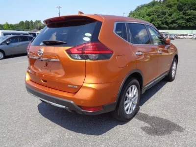 NISSAN X-TRAIL