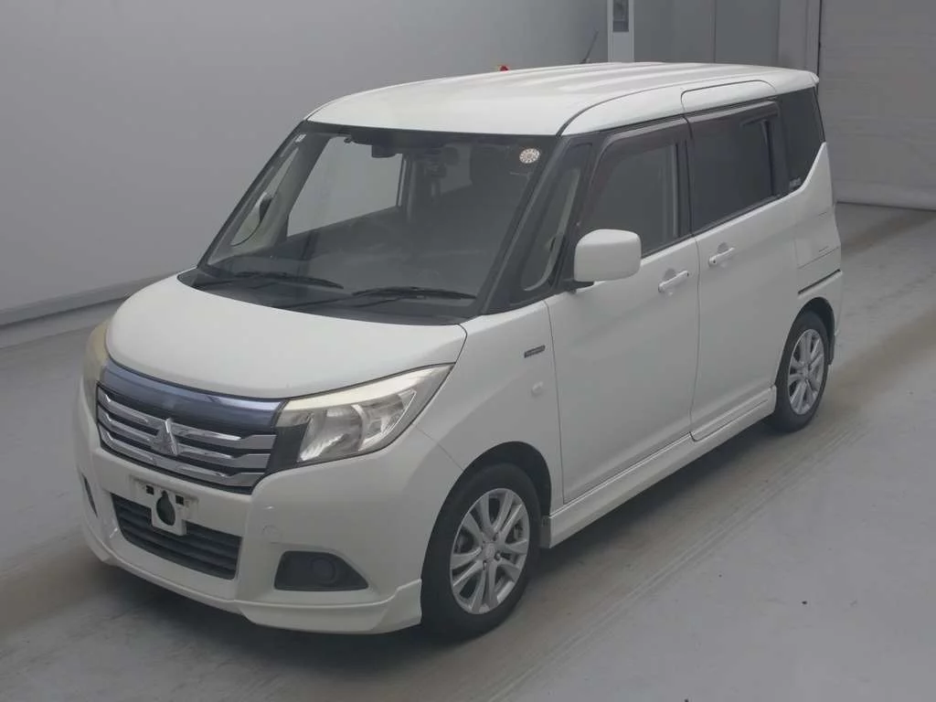 Mitsubishi Delica D:2  с аукциона в Японии