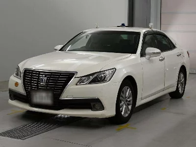 TOYOTA CROWN HYBRID