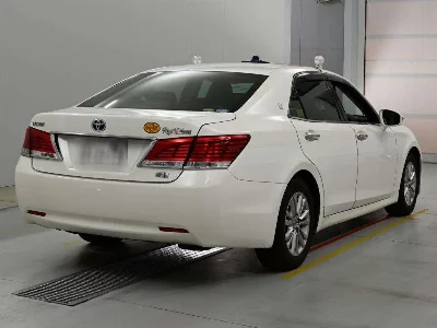 TOYOTA CROWN HYBRID