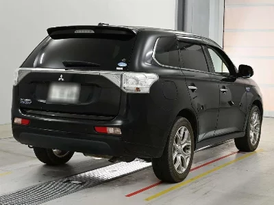 MITSUBISHI OUTLANDER PHEV