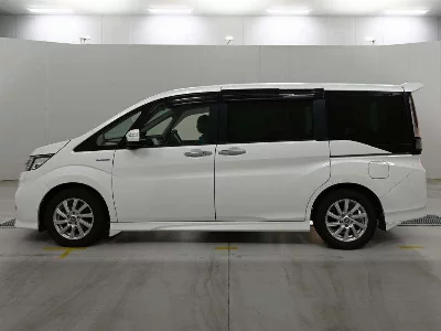 Honda STEPWGN SPADA