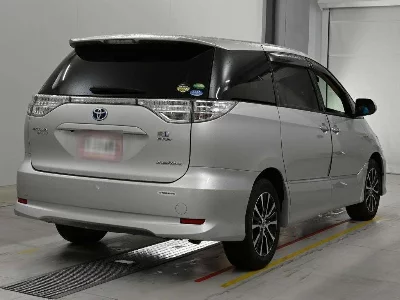 TOYOTA ESTIMA HYBRID