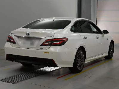 TOYOTA CROWN HYBRID