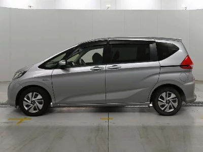 Honda FREED + HYBRID
