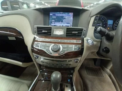 NISSAN FUGA