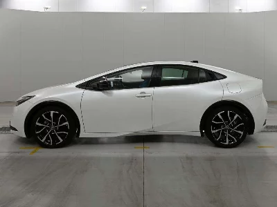 TOYOTA PRIUS PHV
