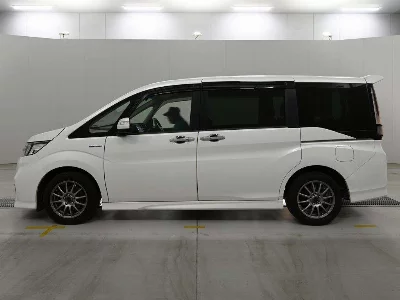 Honda STEPWGN SPADA